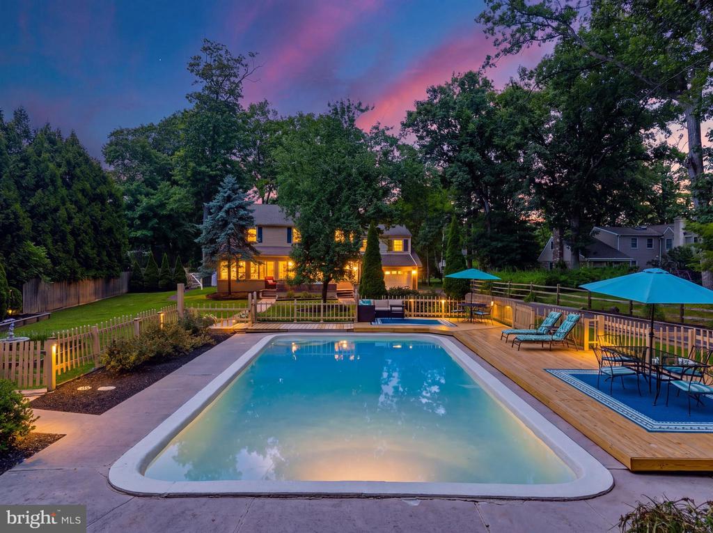 719 CEDAR HILL ROAD