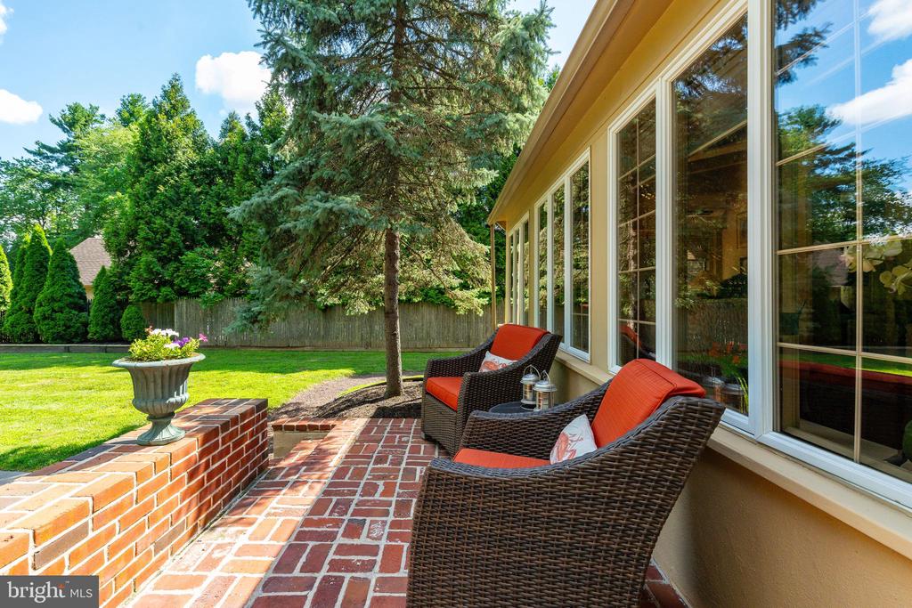719 CEDAR HILL ROAD
