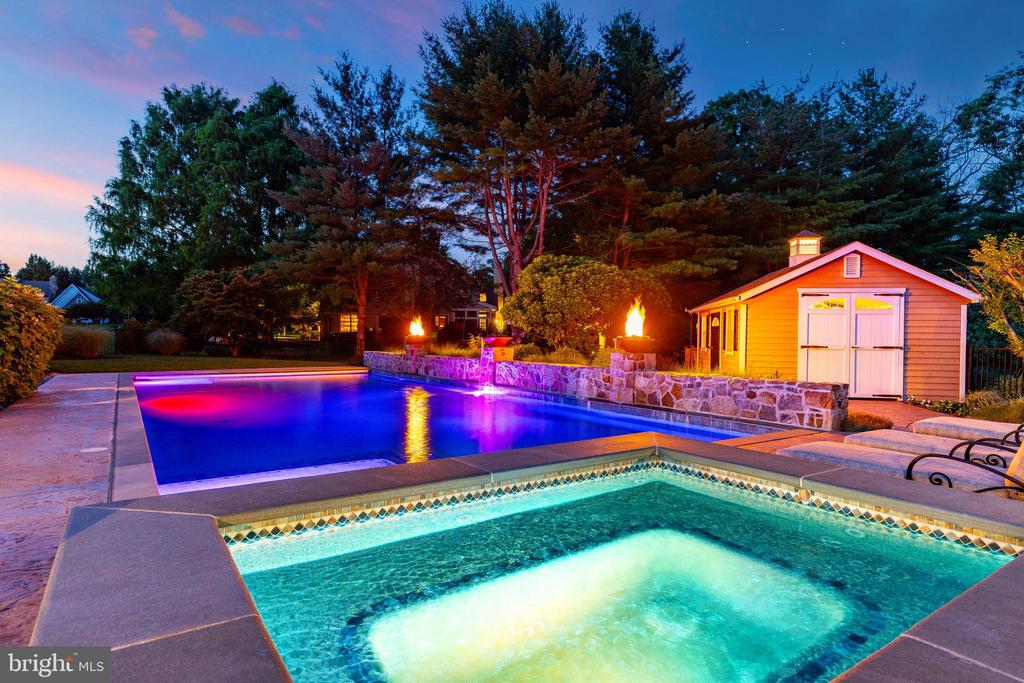 504 HOBBY HORSE HILL