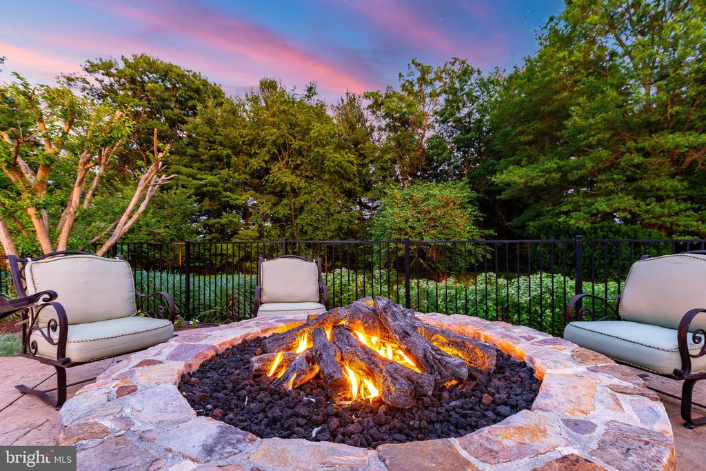 504 HOBBY HORSE HILL