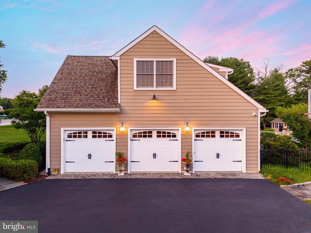 504 HOBBY HORSE HILL