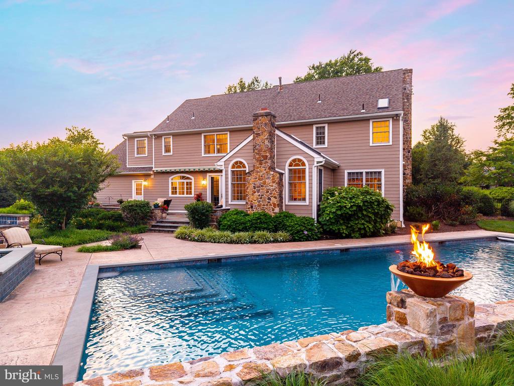 504 HOBBY HORSE HILL