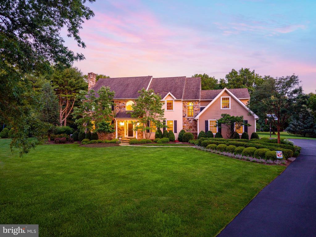504 HOBBY HORSE HILL