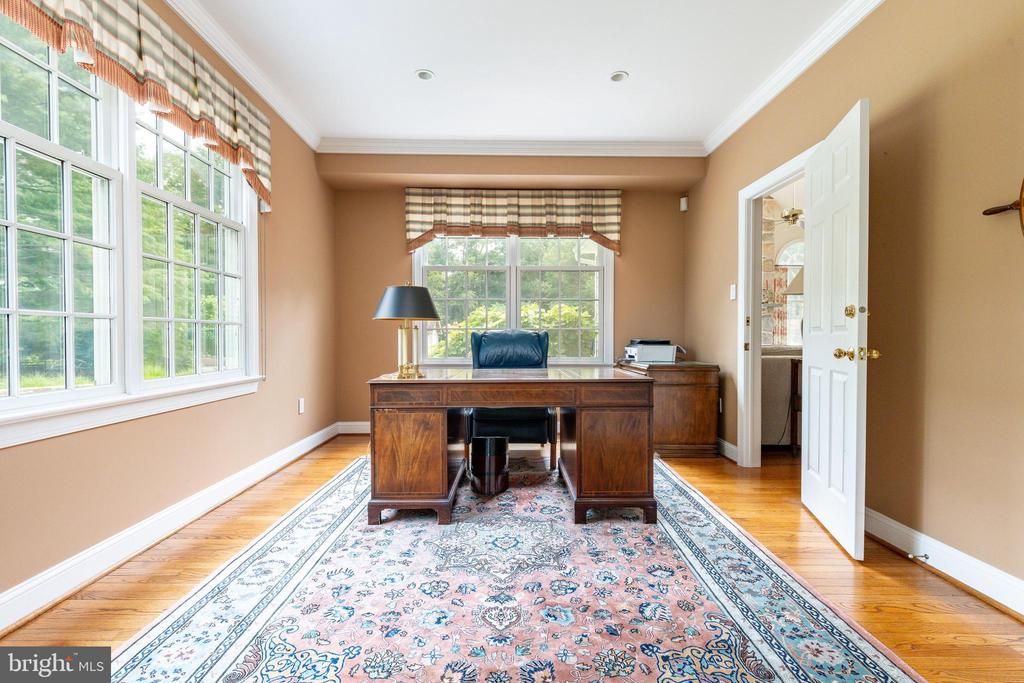 504 HOBBY HORSE HILL