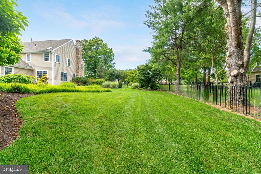 504 HOBBY HORSE HILL