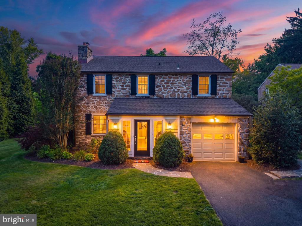 12 MEADE ROAD