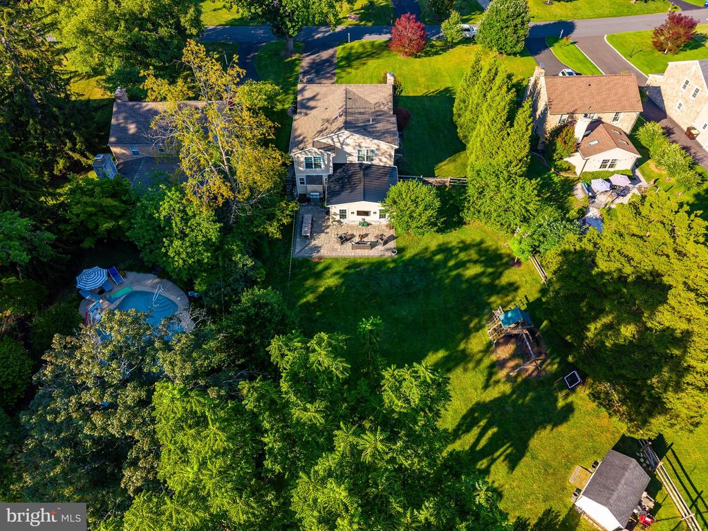 12 MEADE ROAD