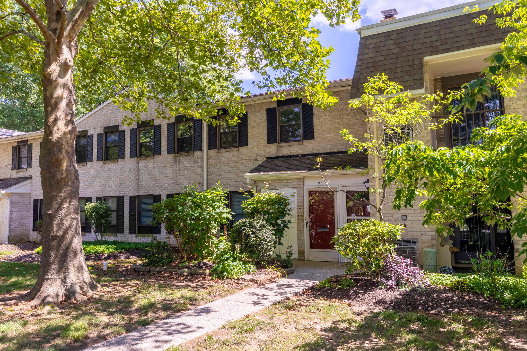501 N BETHLEHEM PIKE Unit: 14-O