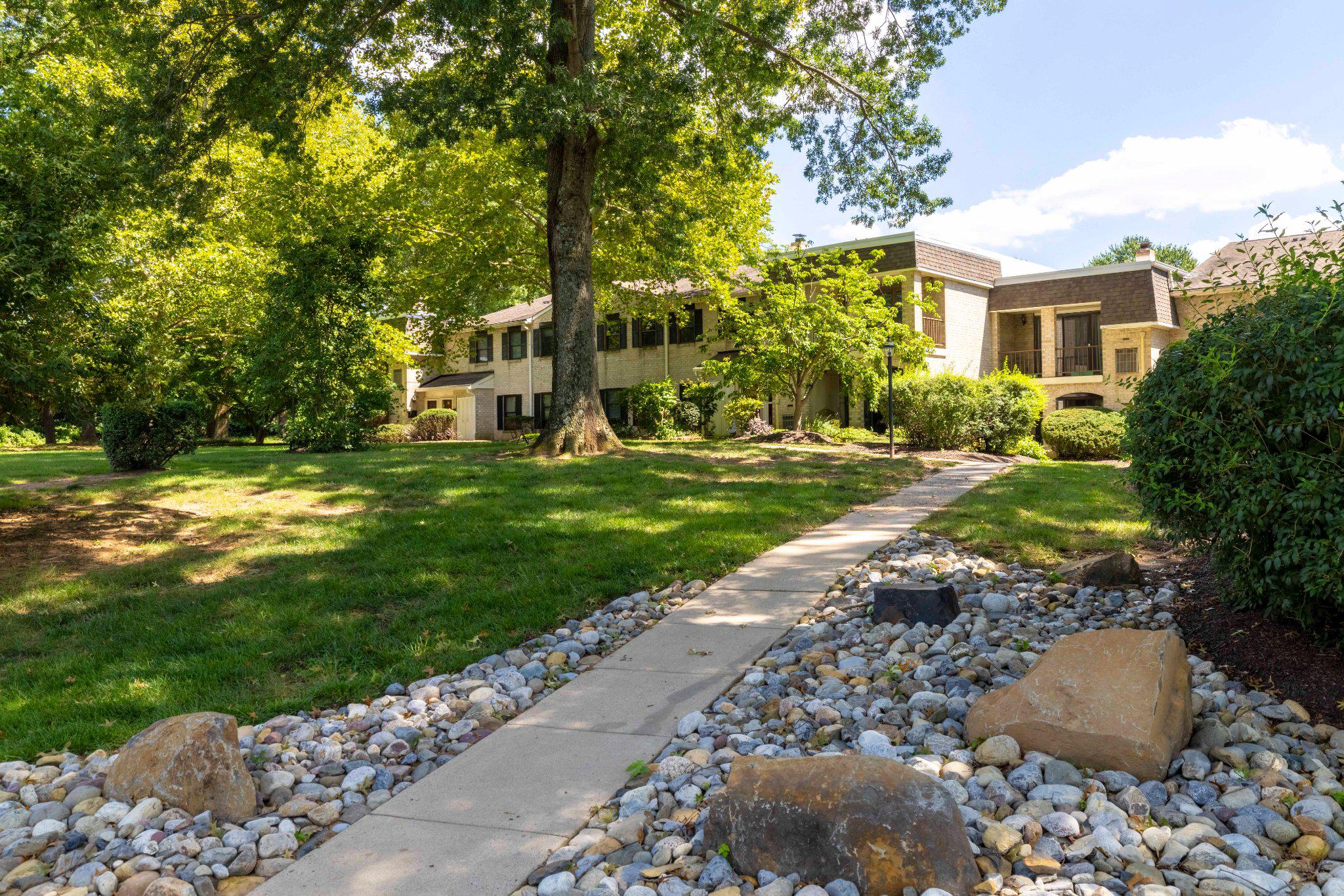 501 N BETHLEHEM PIKE Unit: 14-O