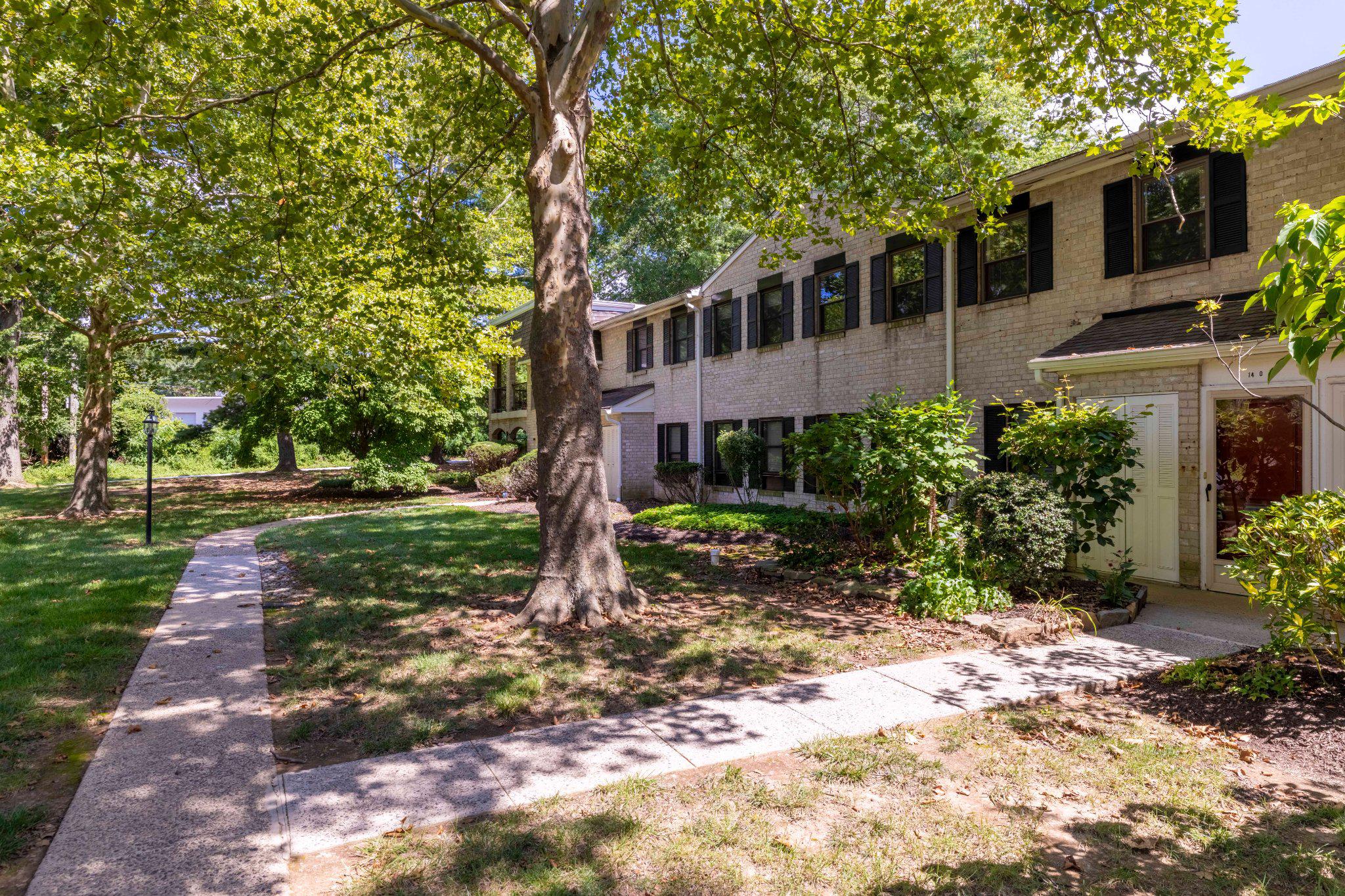 501 N BETHLEHEM PIKE Unit: 14-O