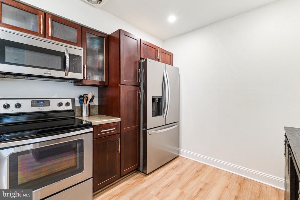 8 WOODBINE COURT