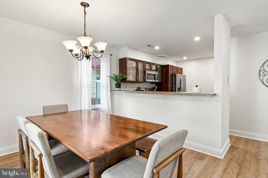 8 WOODBINE COURT