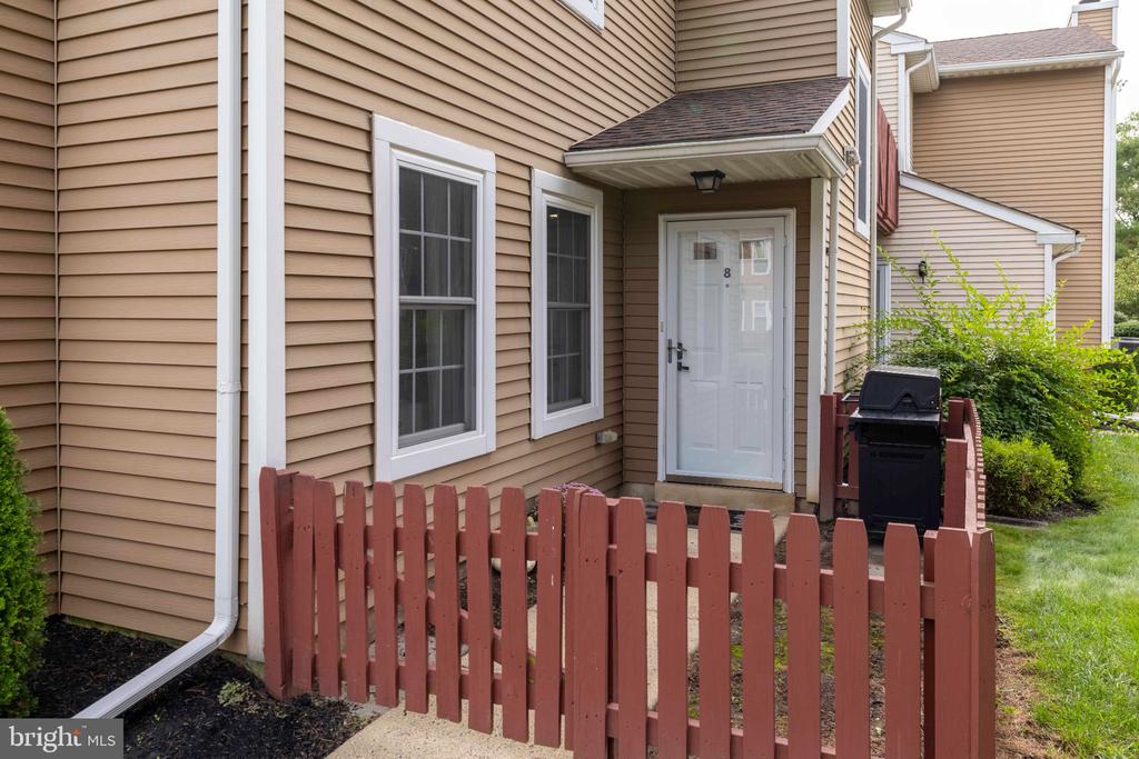 8 WOODBINE COURT