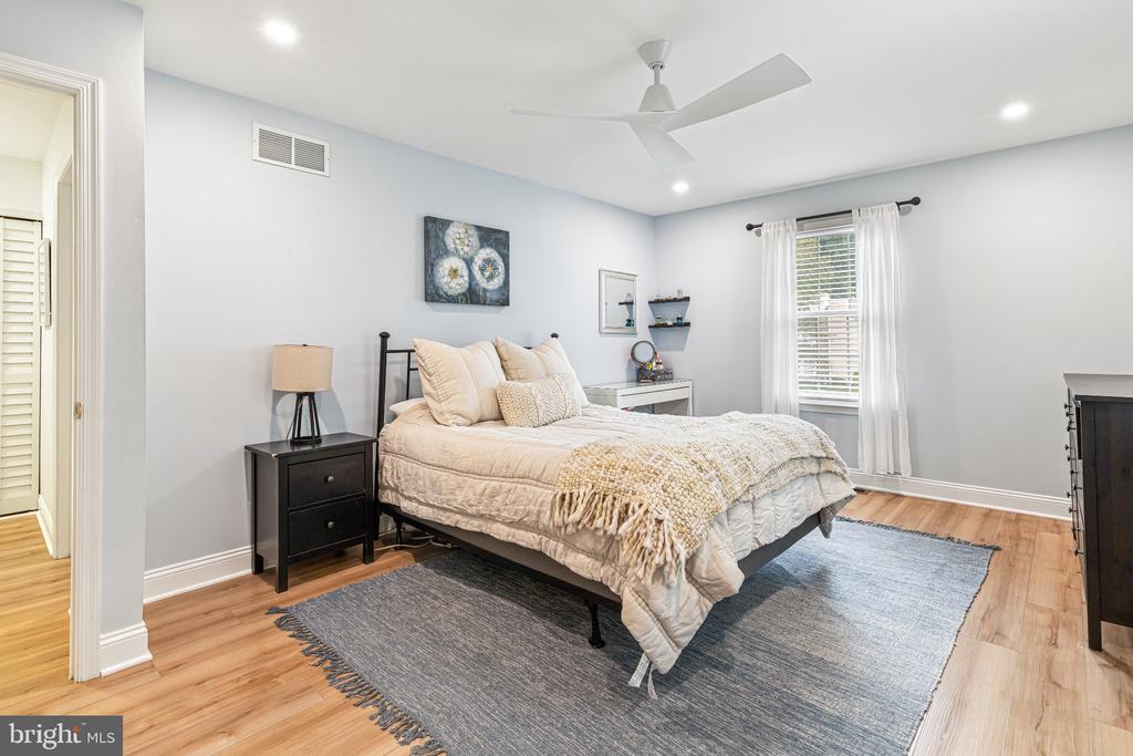 8 WOODBINE COURT
