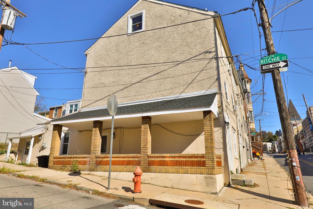 162 Green Ln