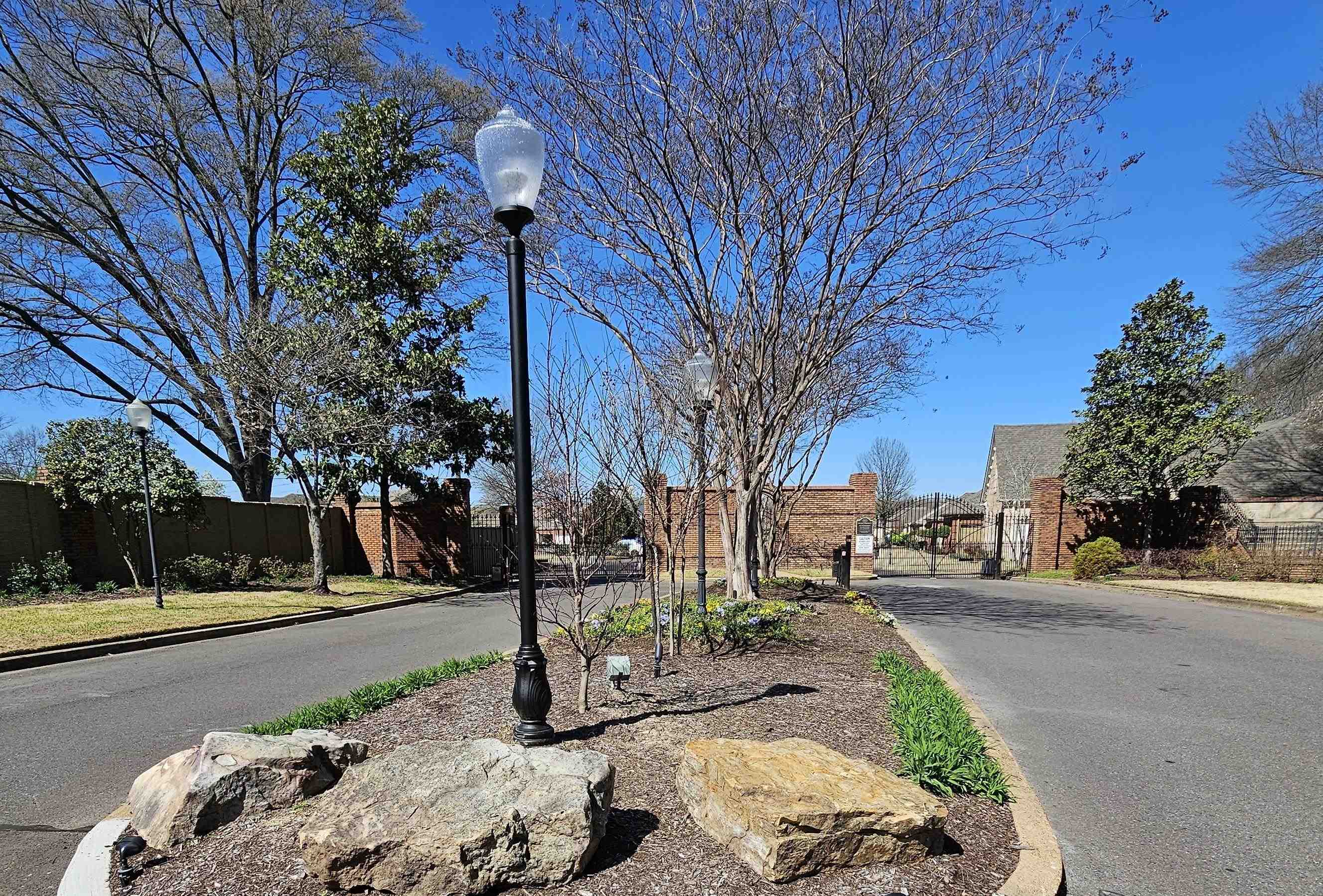 344 FOUNTAIN LAKE DR