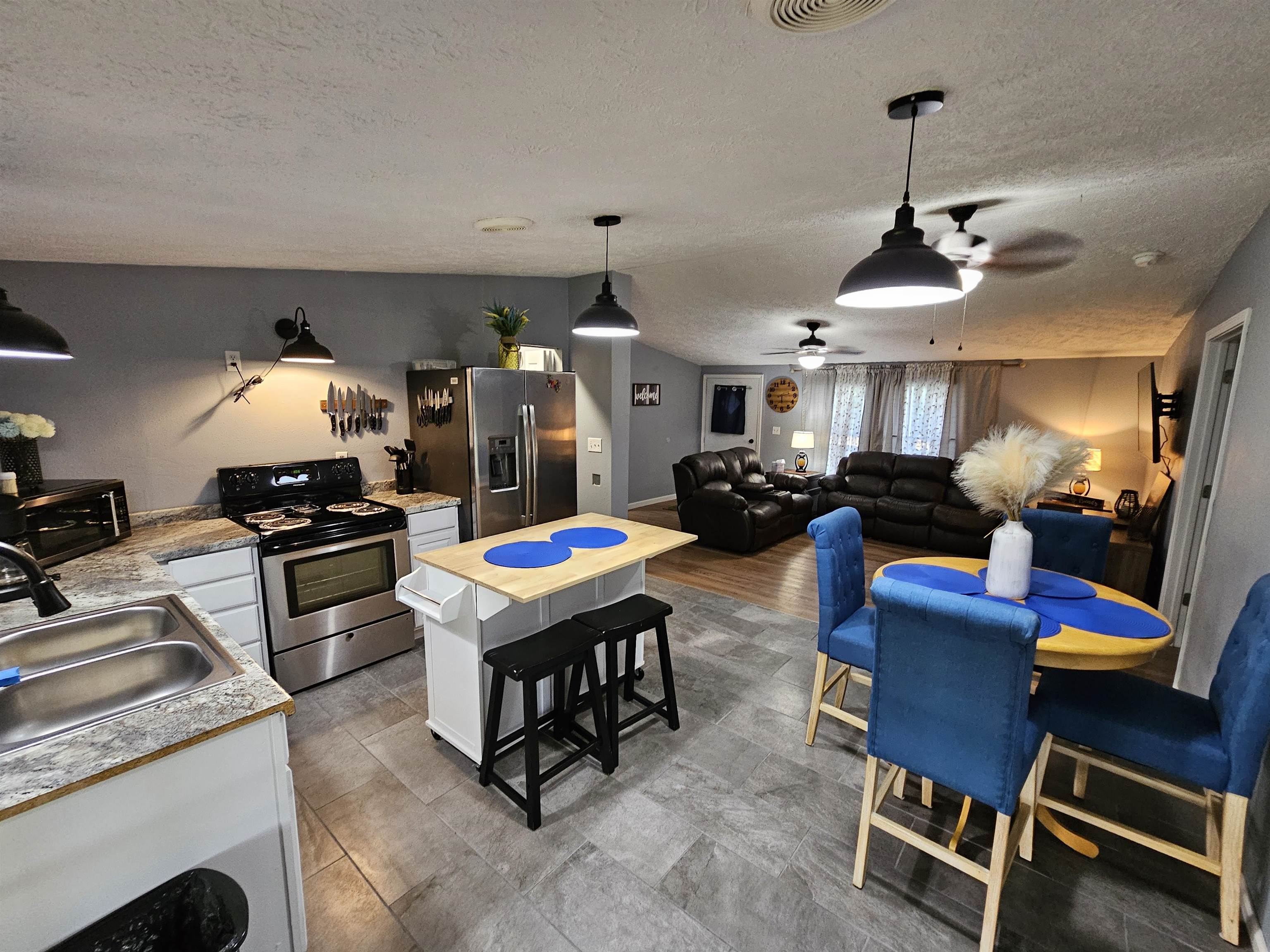 170 BEECHVIEW DR