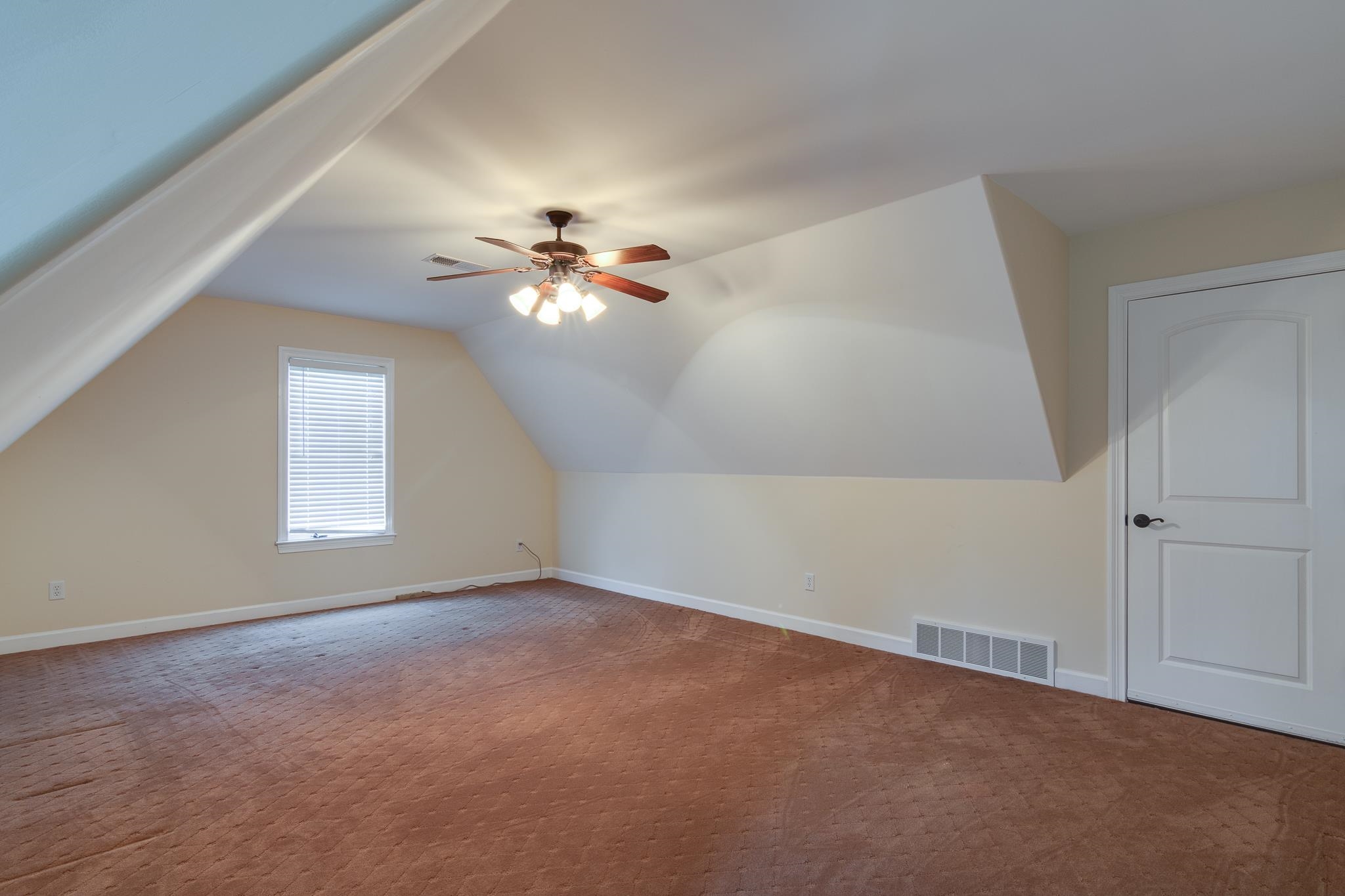 1368 JACK BENNETT RD