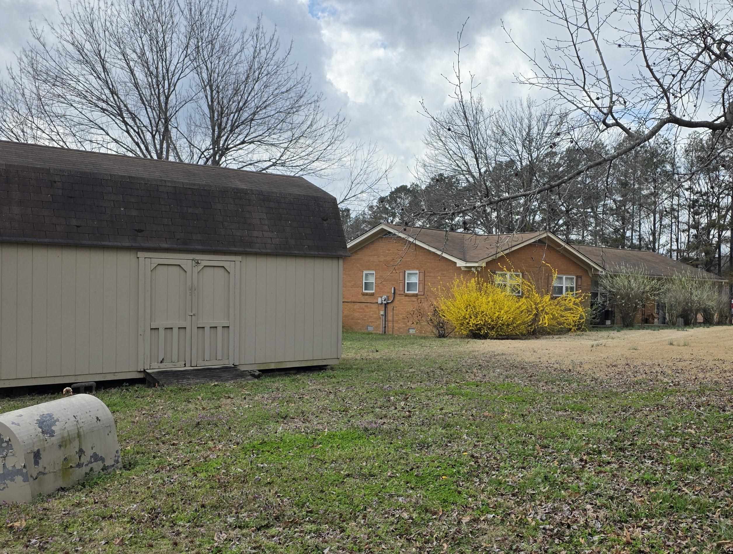 1669 RUSSELL BOND RD