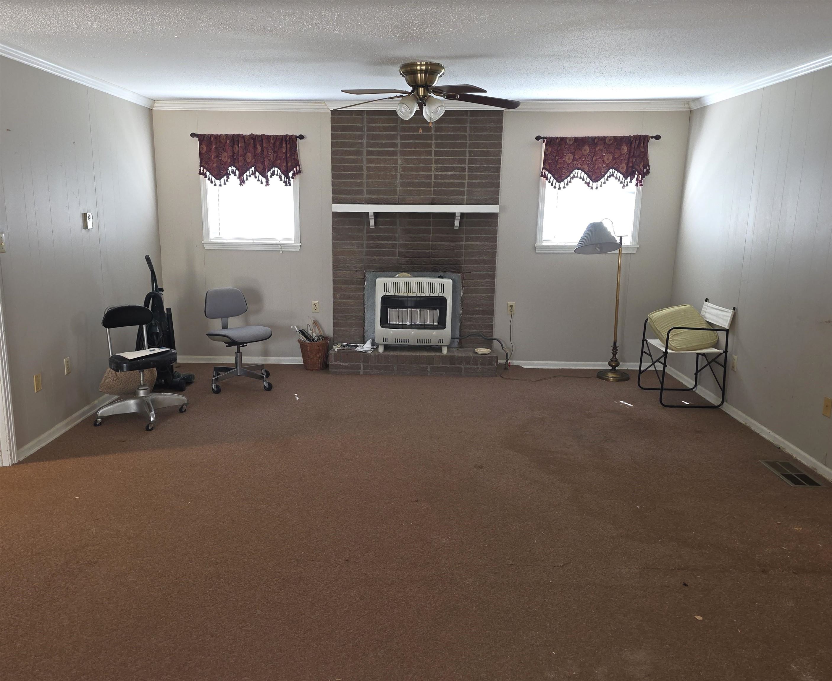 1669 RUSSELL BOND RD