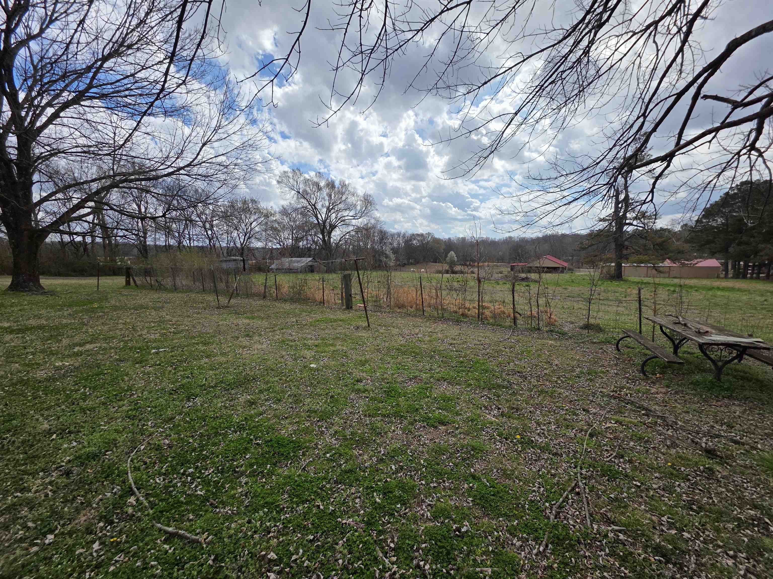 1669 RUSSELL BOND RD