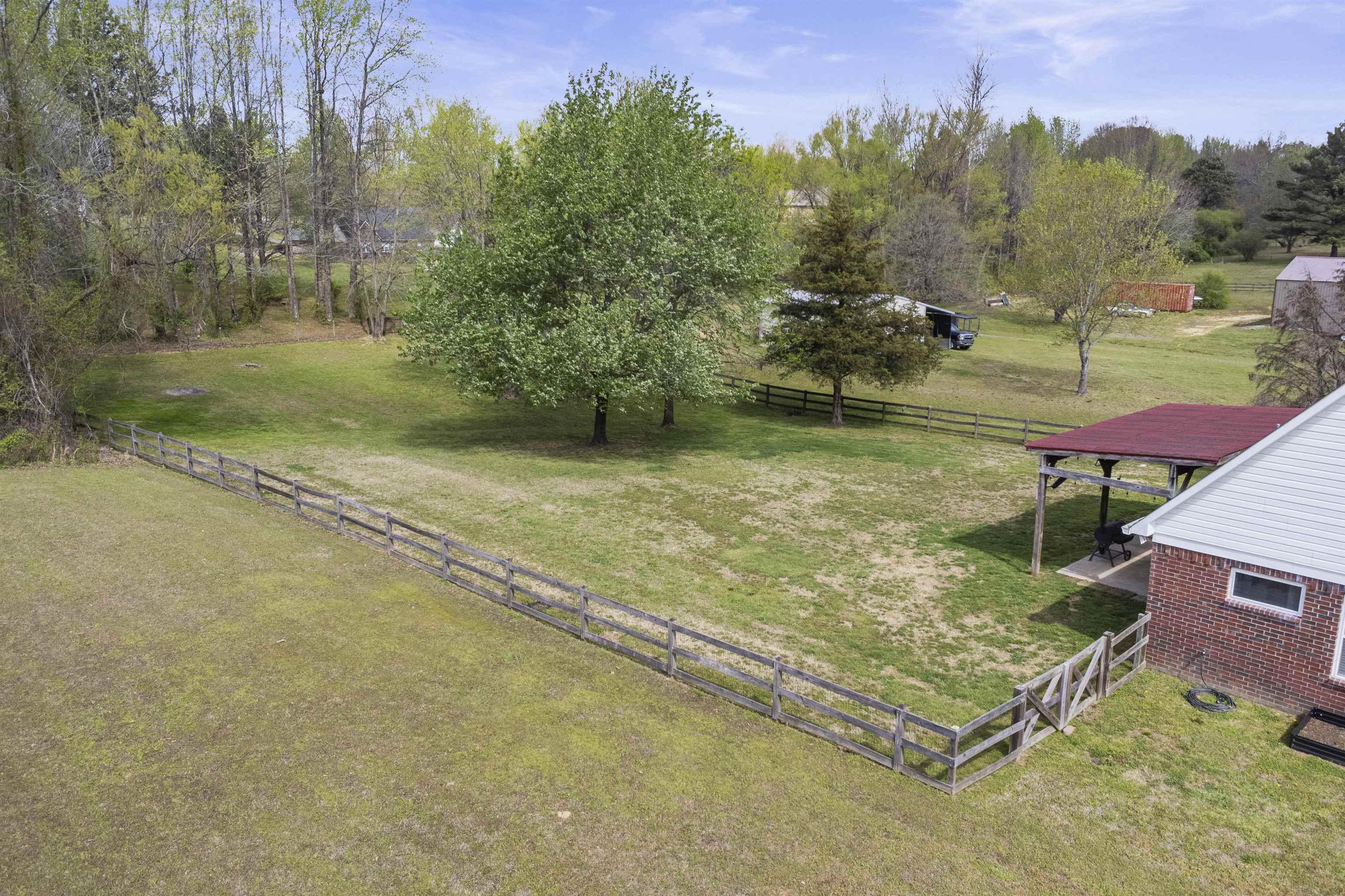 157 PEGGY ANNE LN