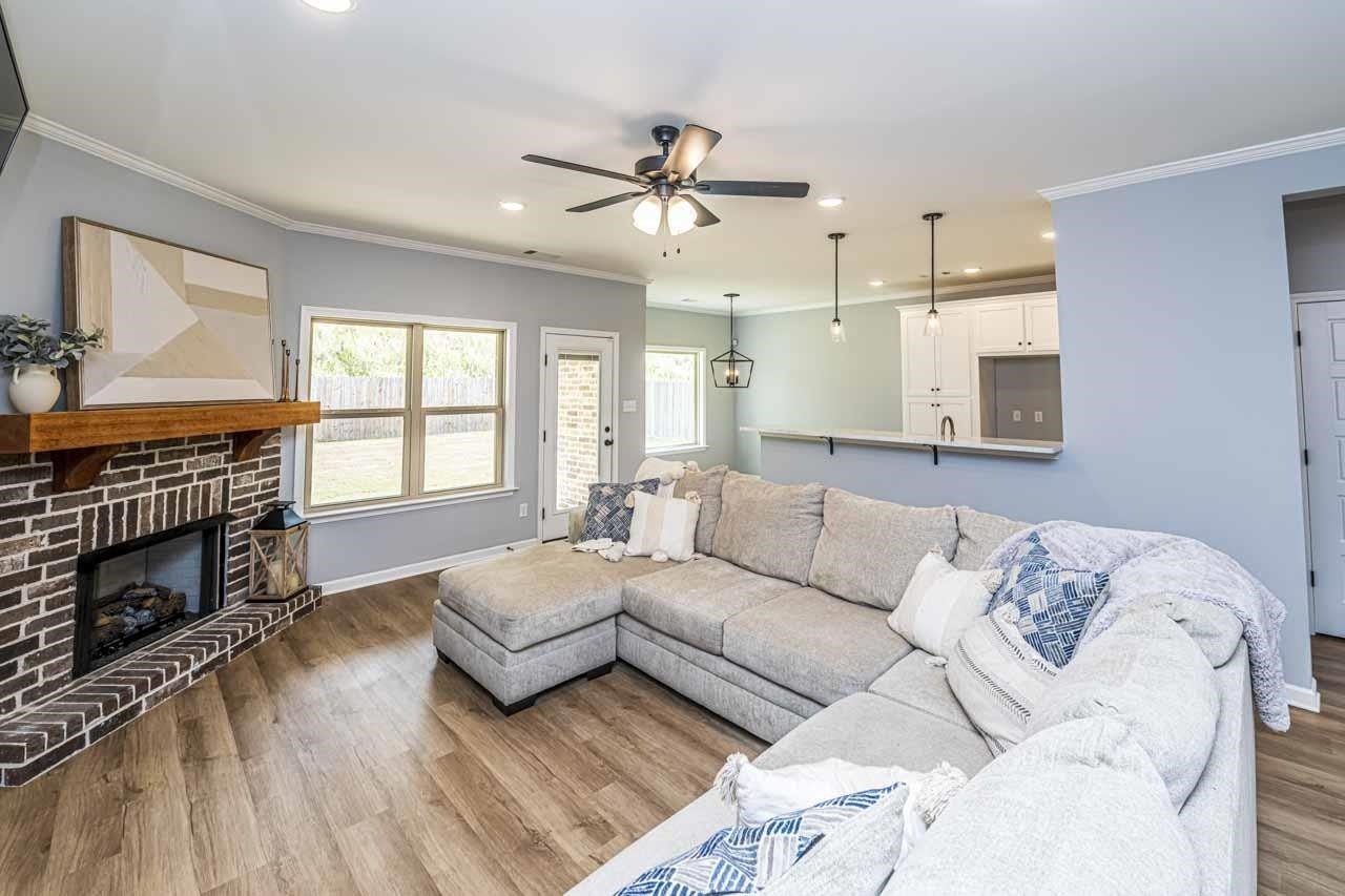 82 STEWART RD