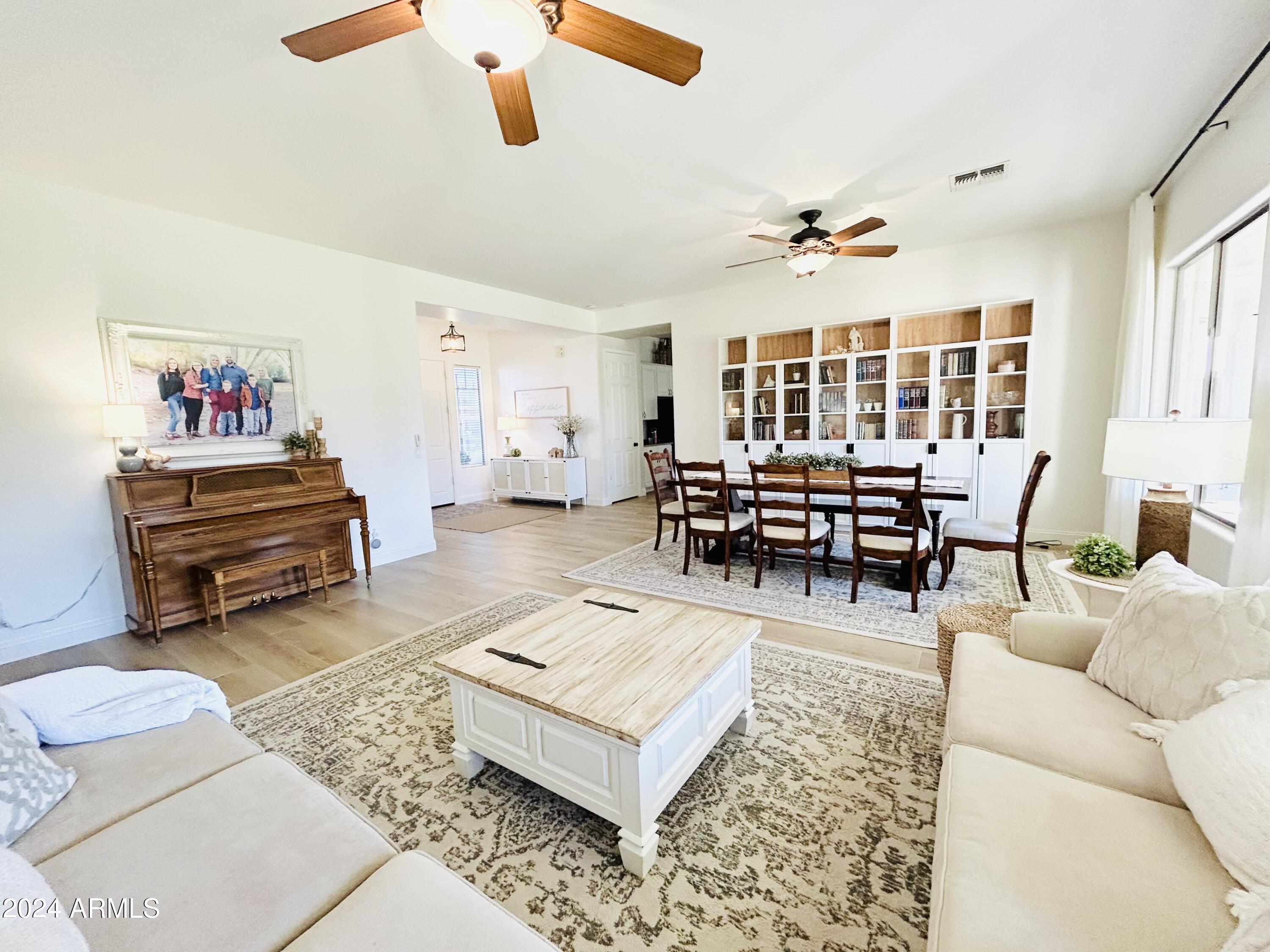 21125 E TWIN ACRES Drive