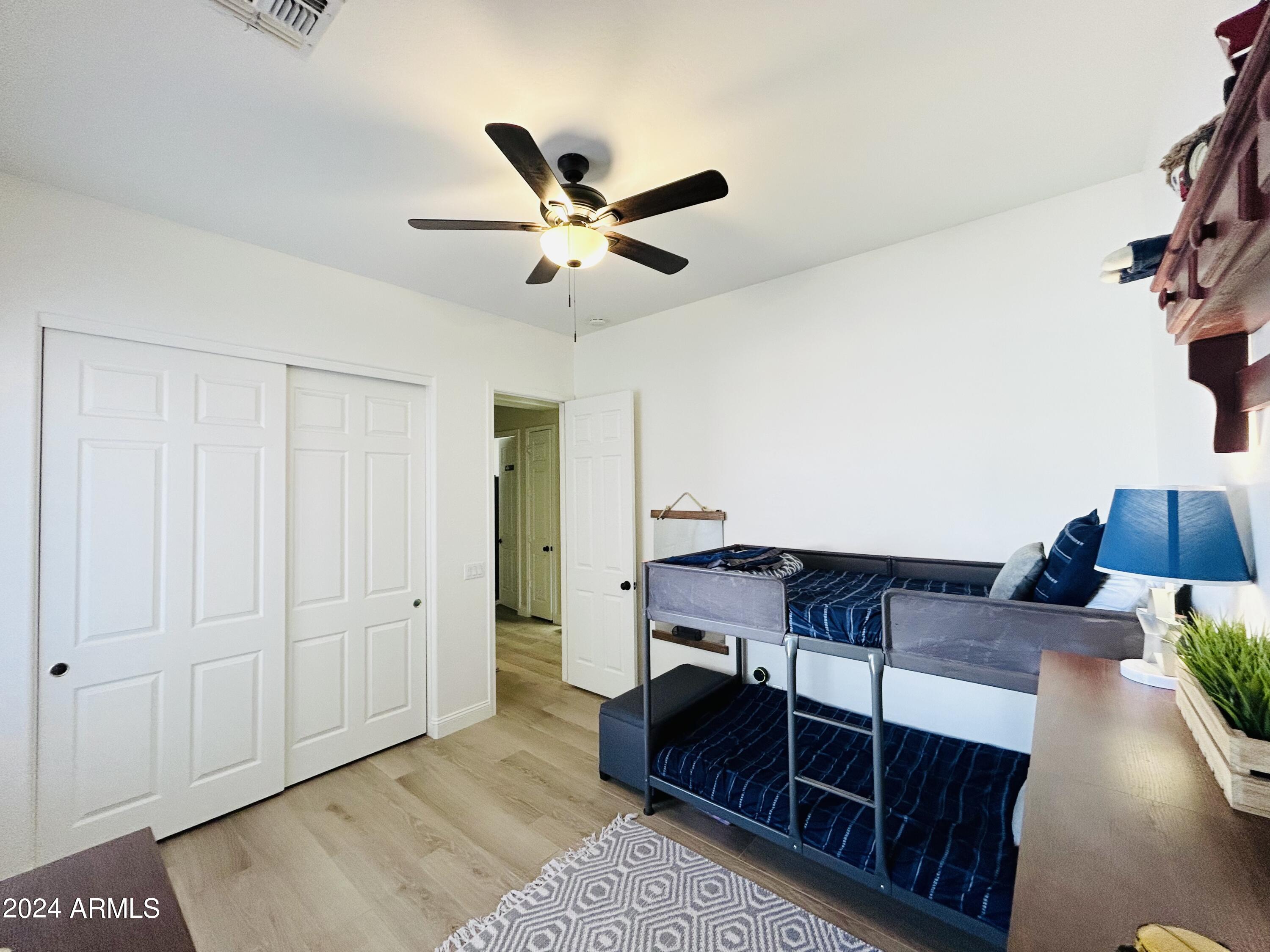 21125 E TWIN ACRES Drive