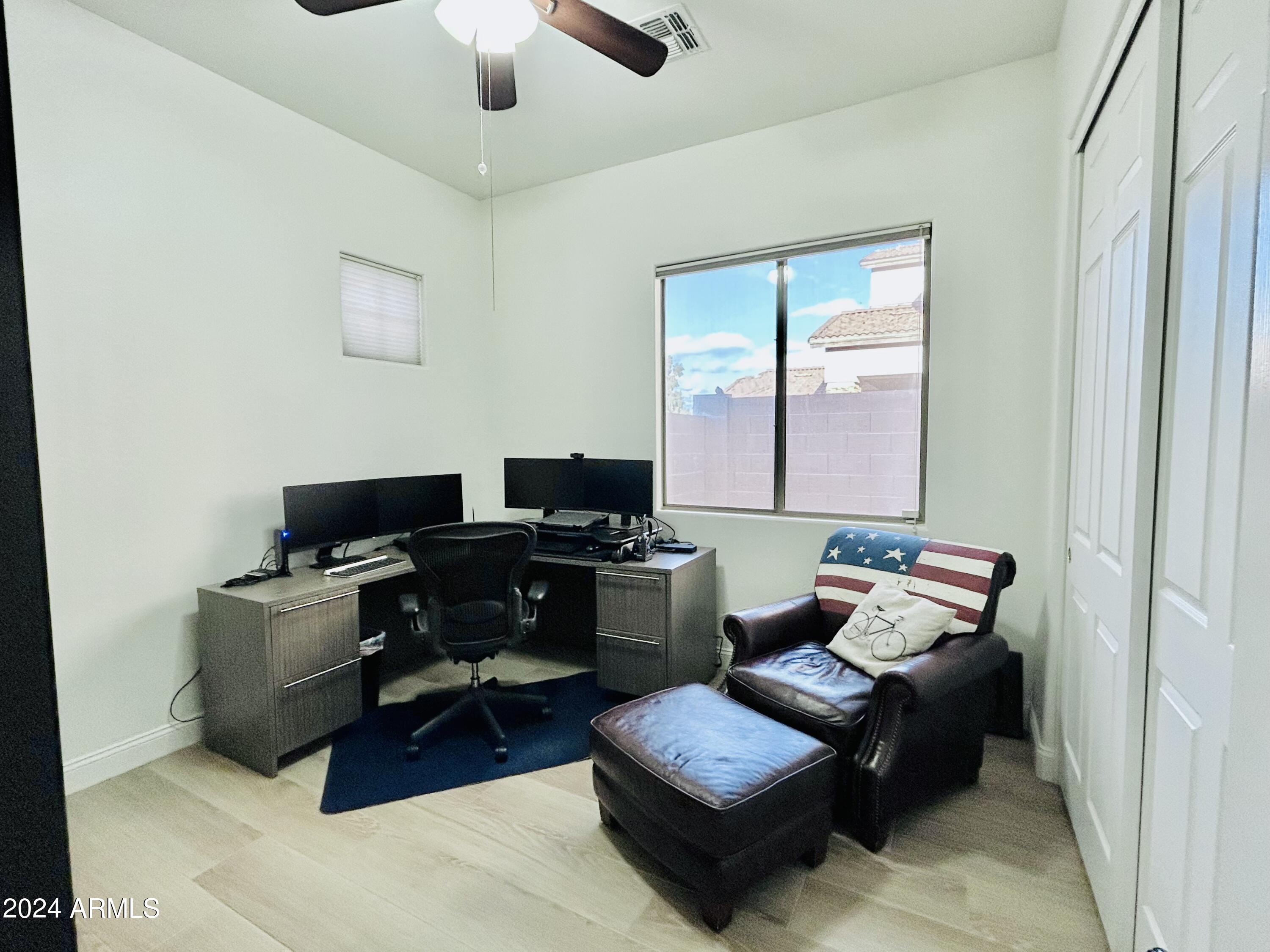 21125 E TWIN ACRES Drive