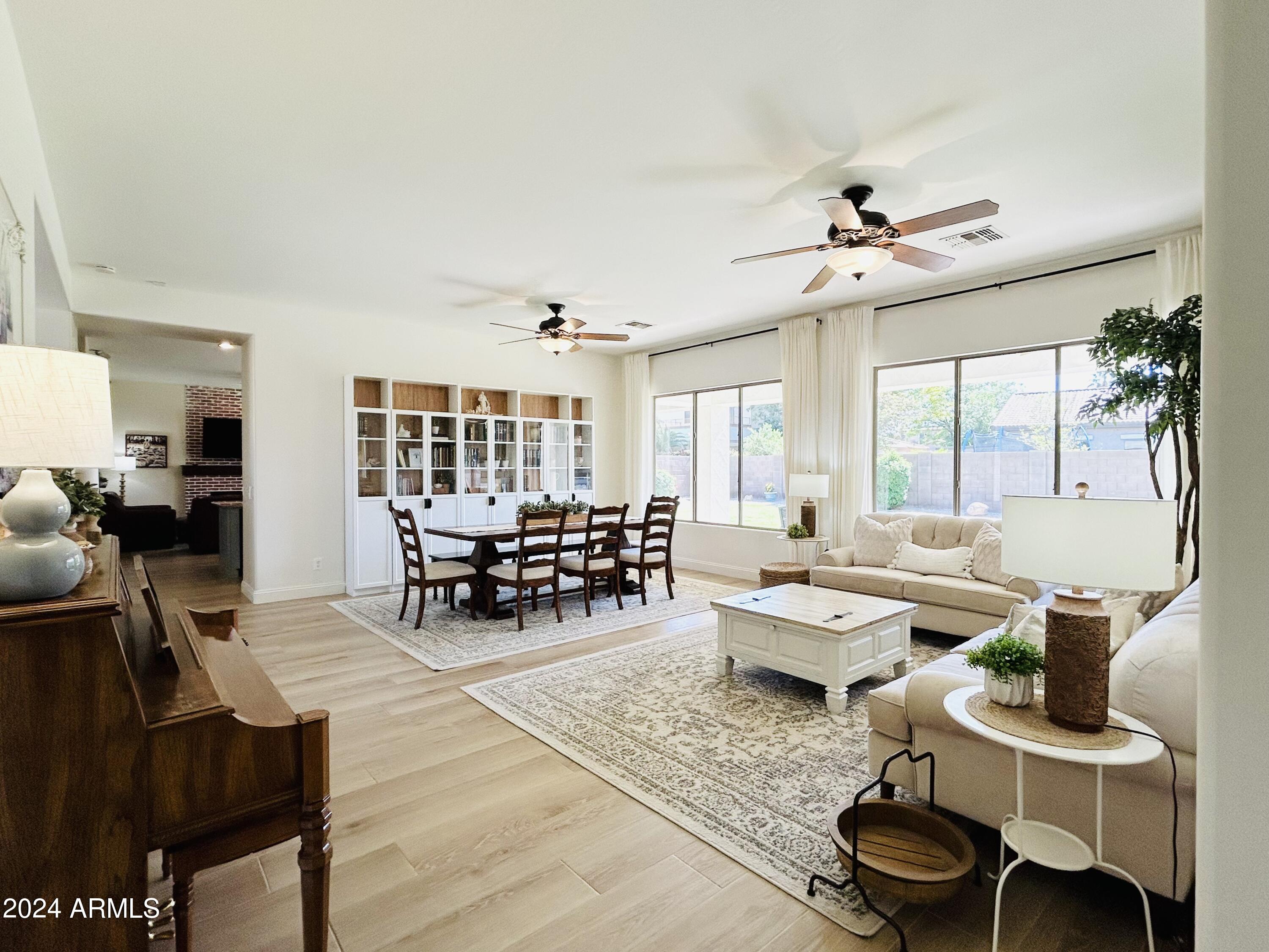 21125 E TWIN ACRES Drive