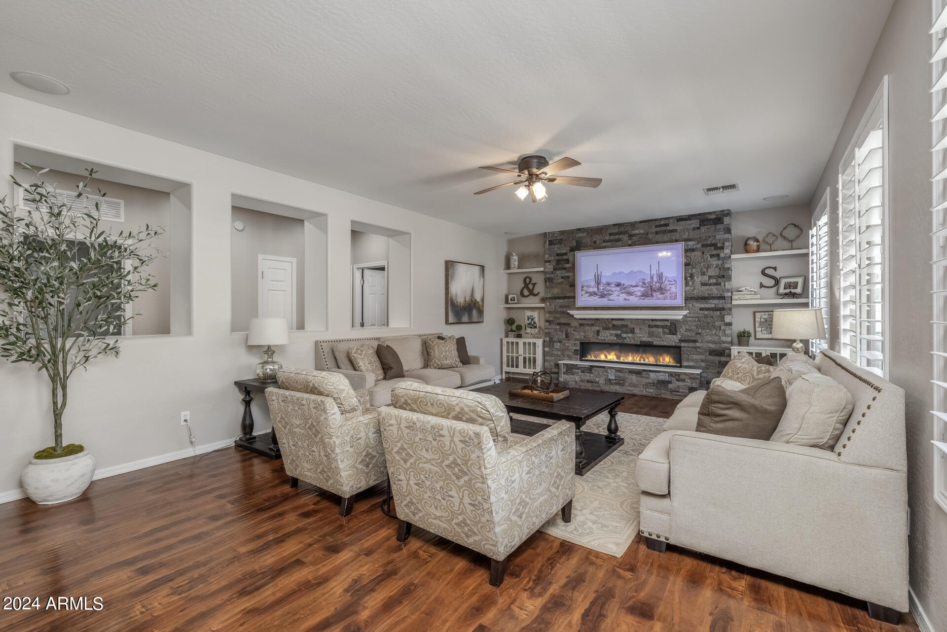 10850 E SORPRESA Avenue