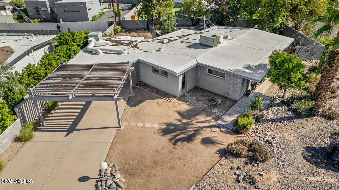 7017 E ORANGE BLOSSOM Lane