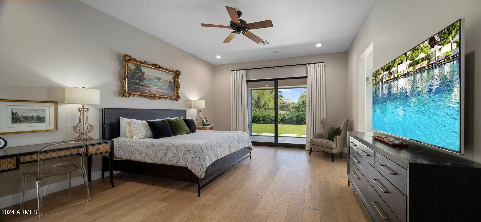 10841 E Gelding Drive