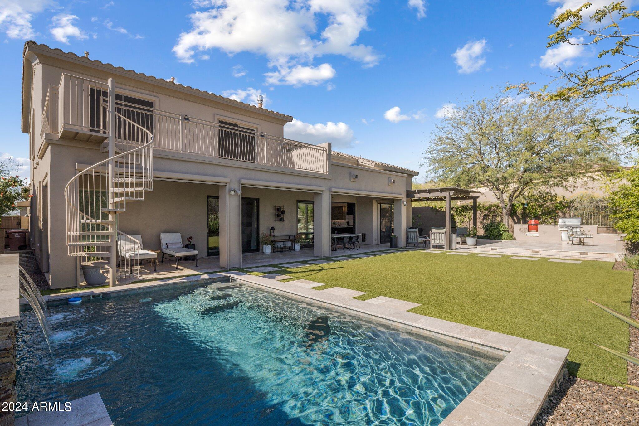 10841 E Gelding Drive