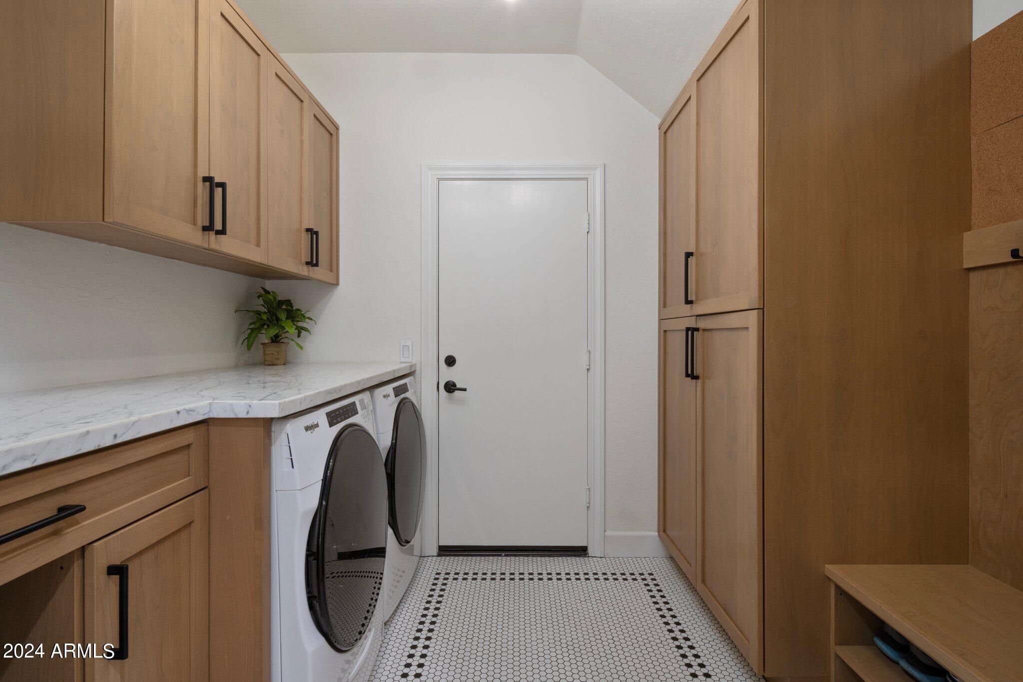 10841 E Gelding Drive