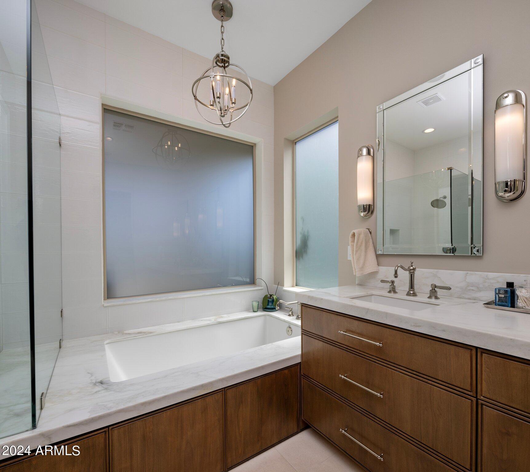 10841 E Gelding Drive