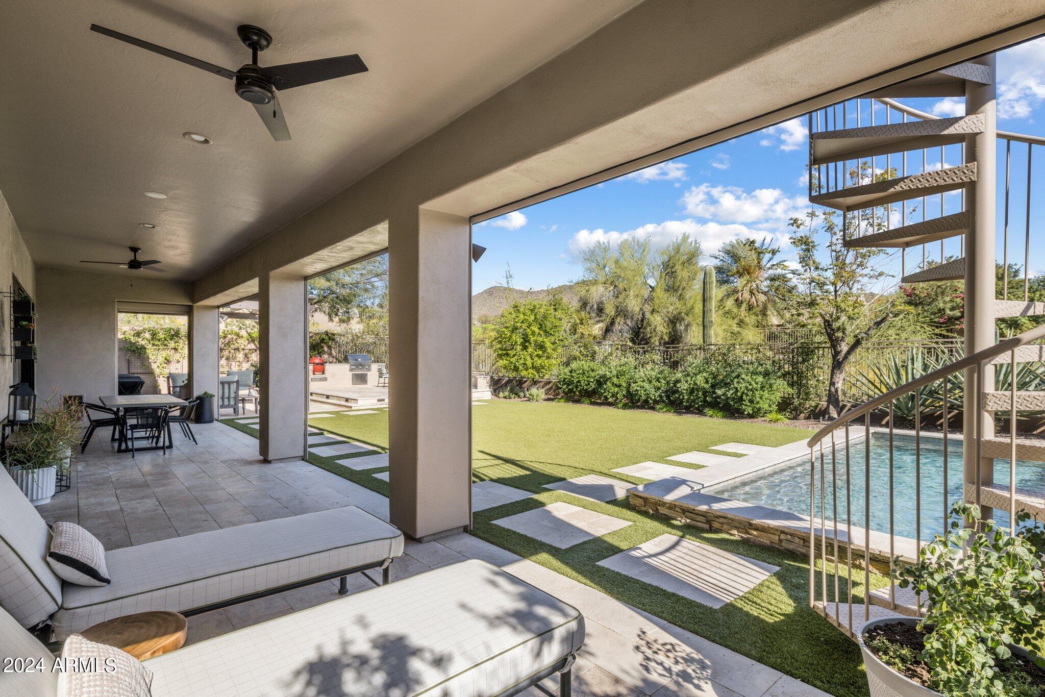 10841 E Gelding Drive