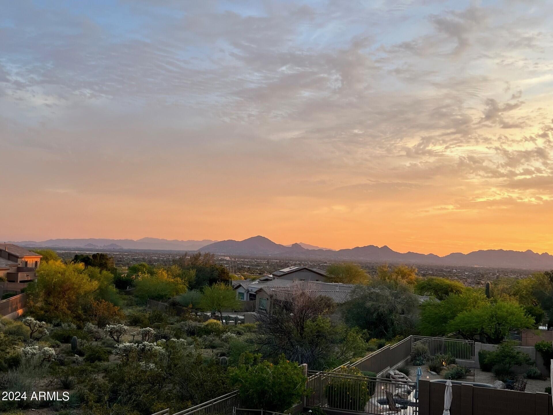 10841 E Gelding Drive