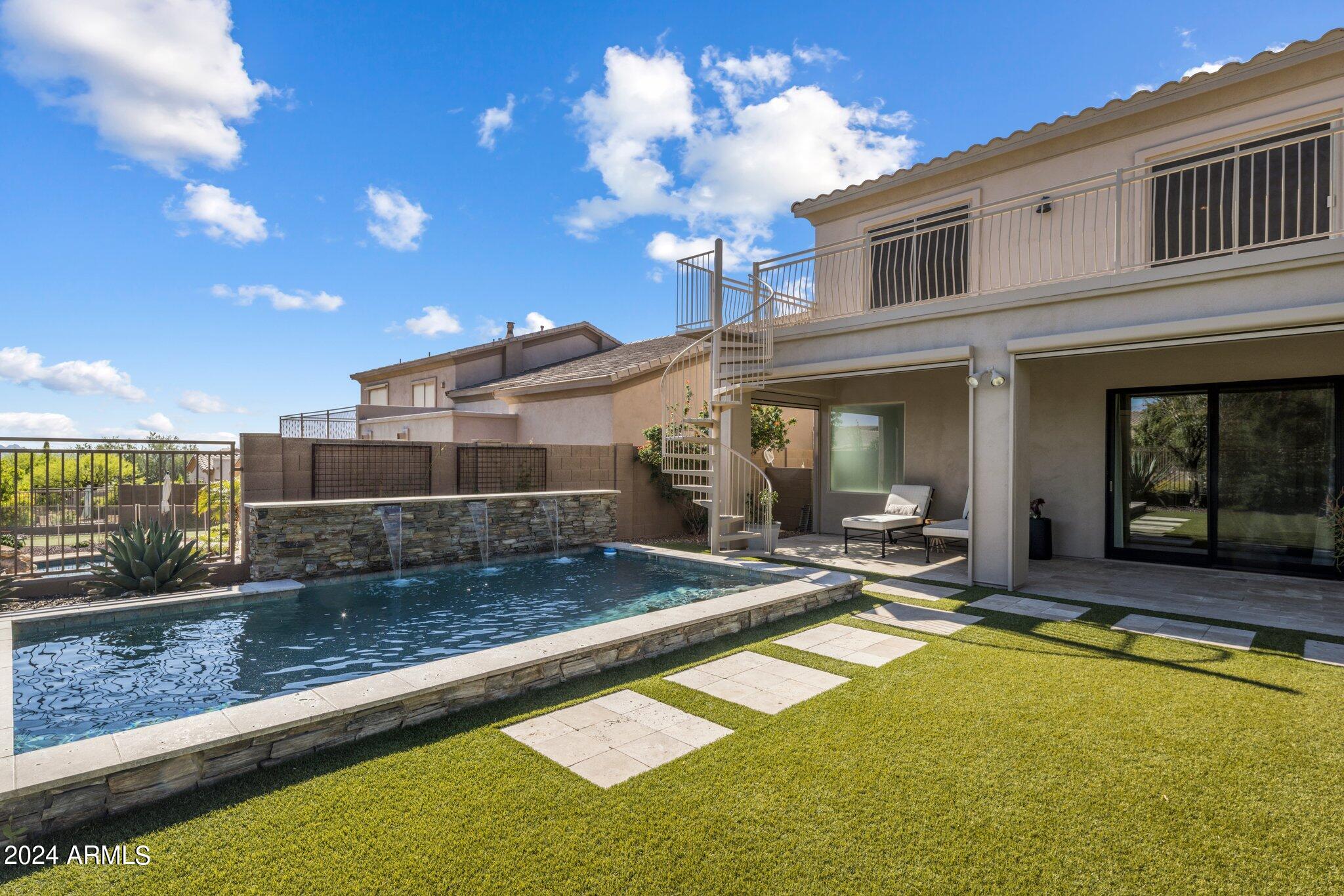 10841 E Gelding Drive