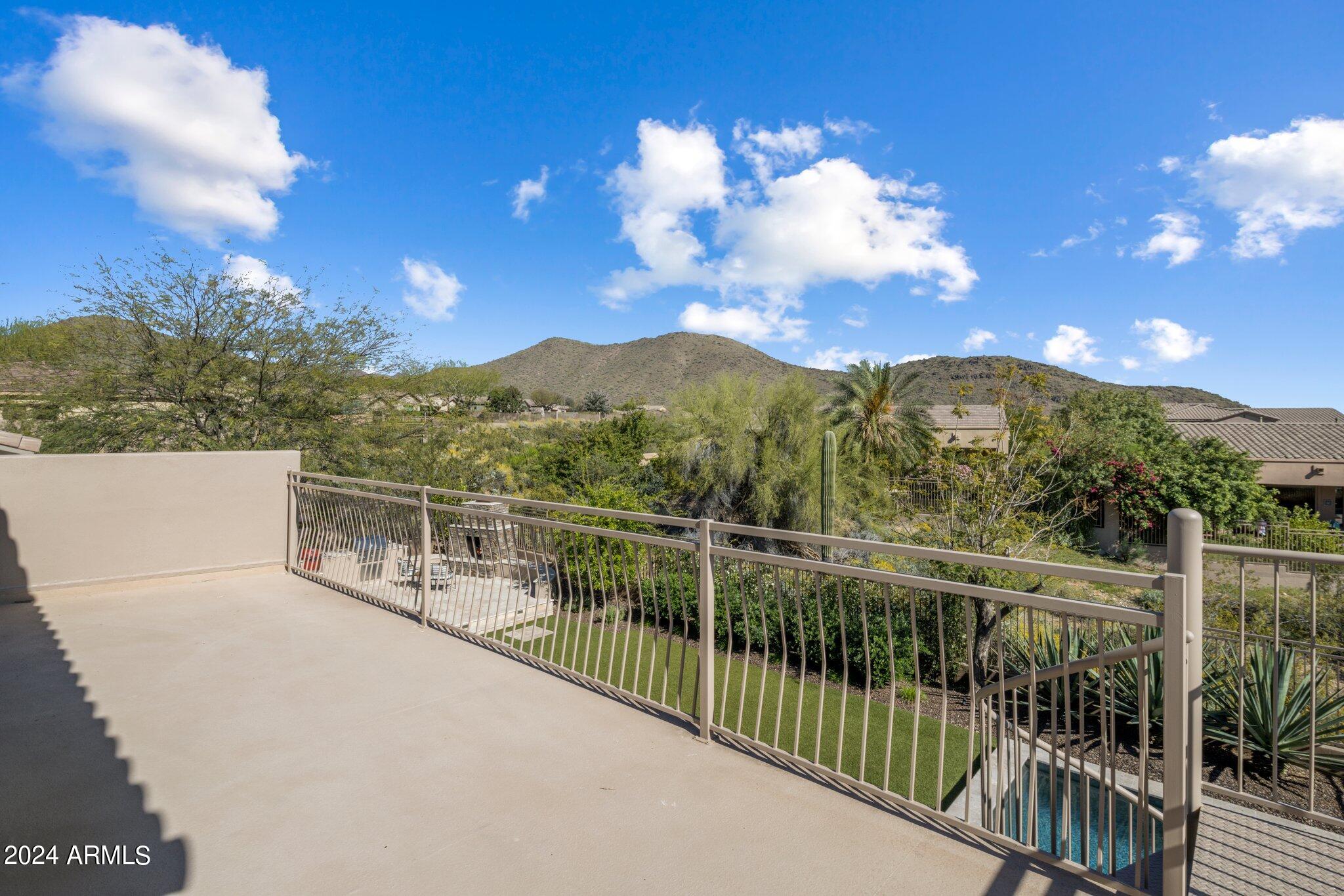 10841 E Gelding Drive