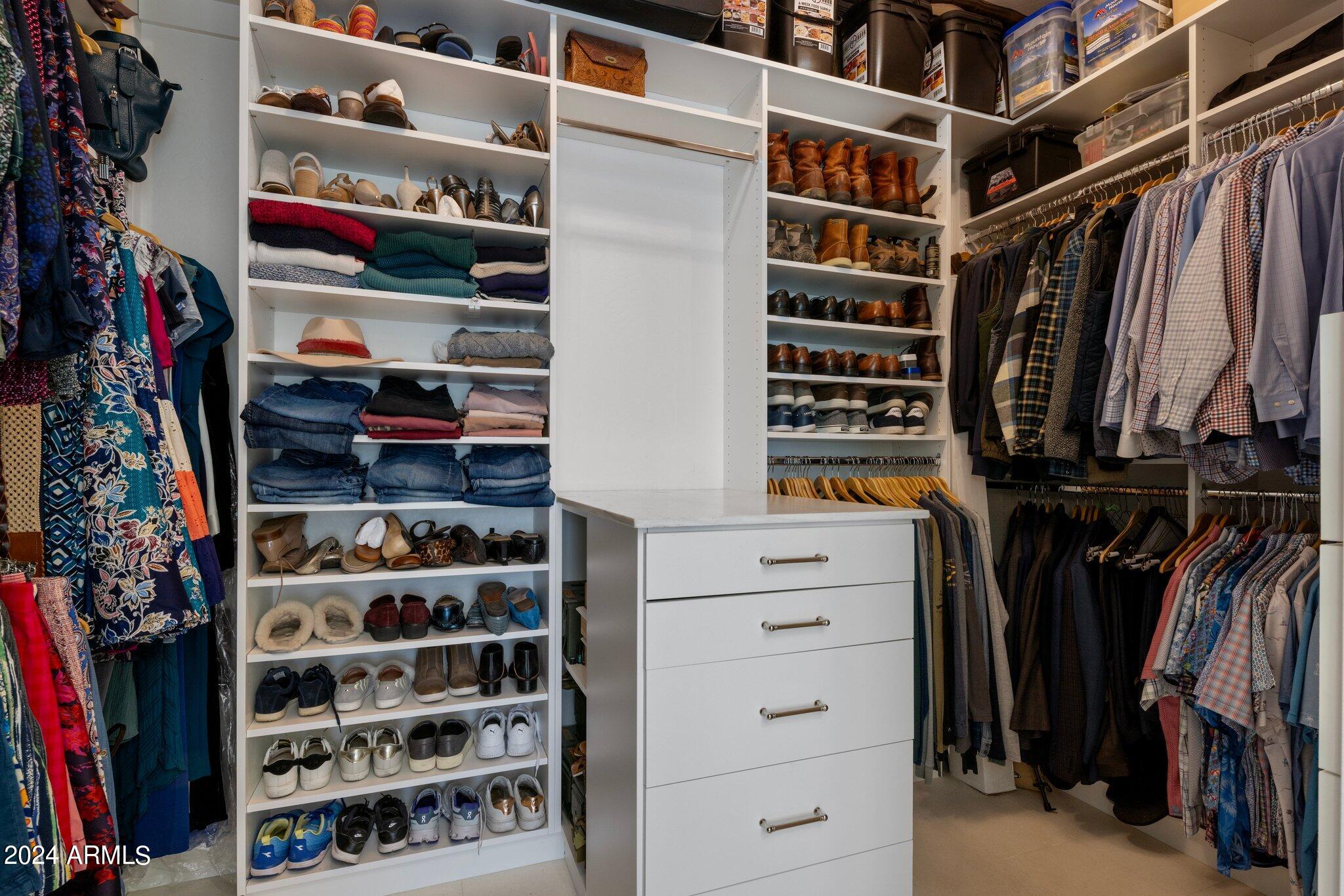 10841 E Gelding Drive