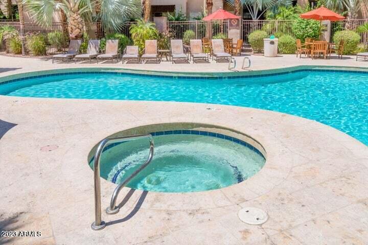 14145 N 92ND Street N, 1103