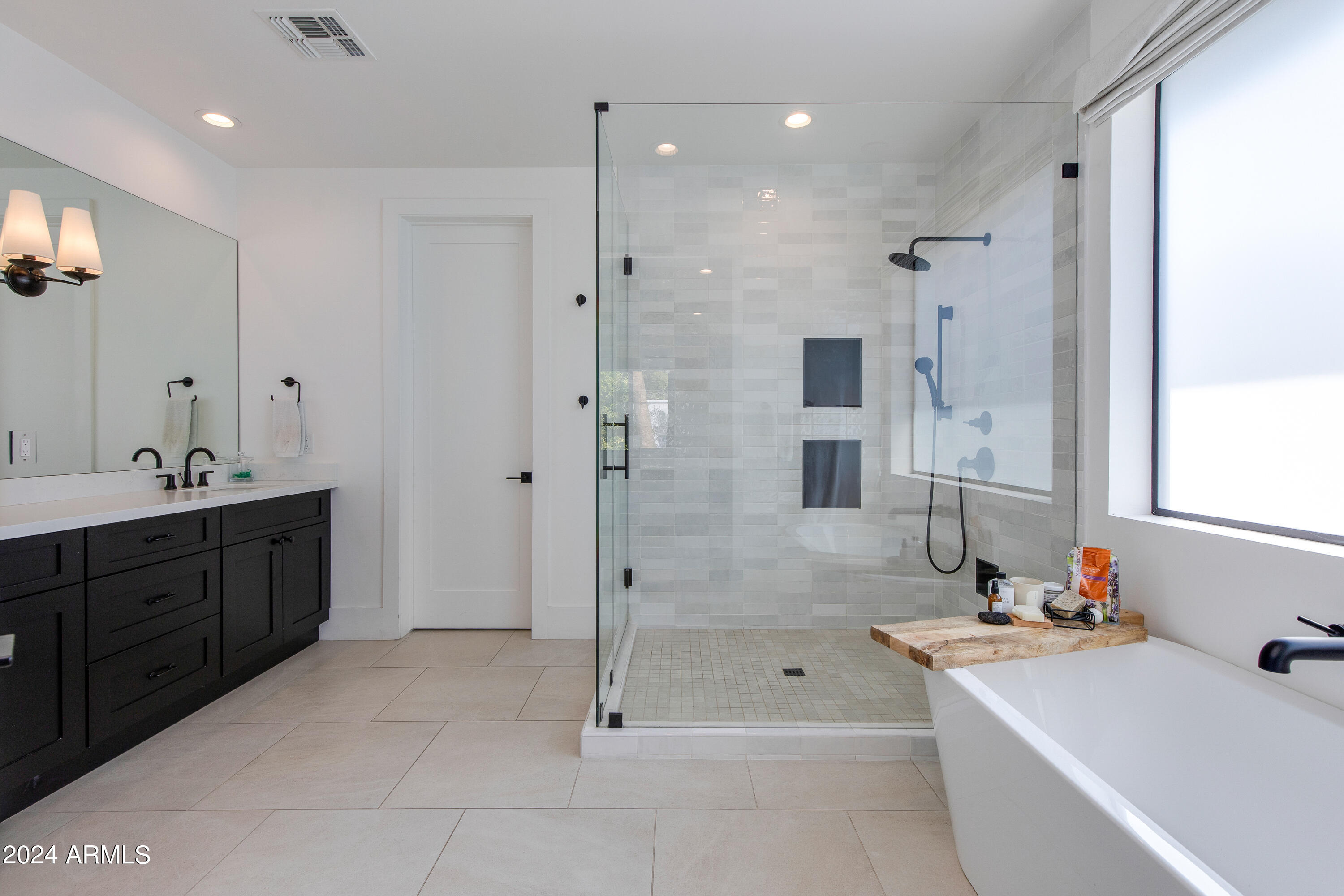 4548 E Calle Ventura