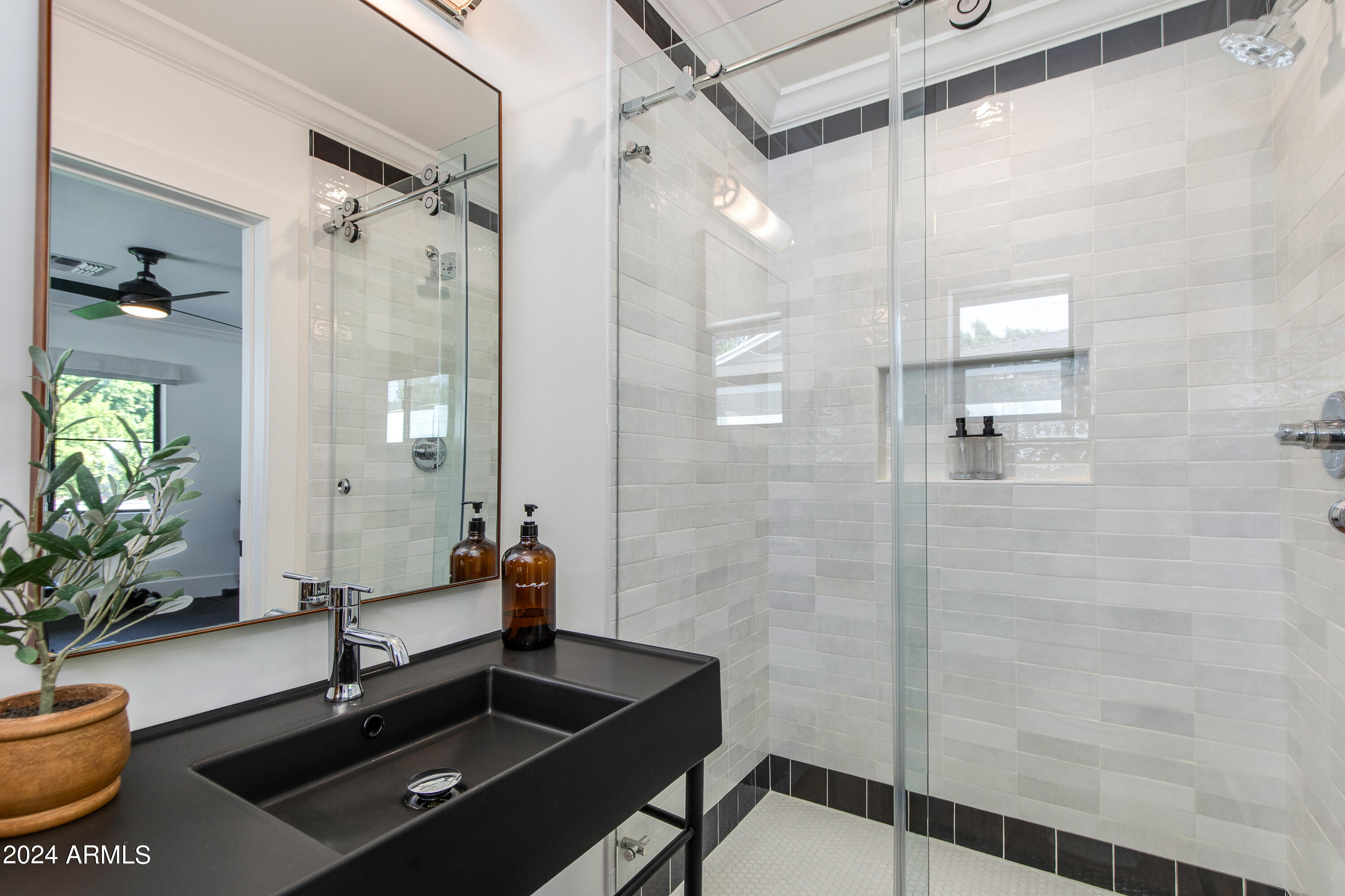 4548 E Calle Ventura