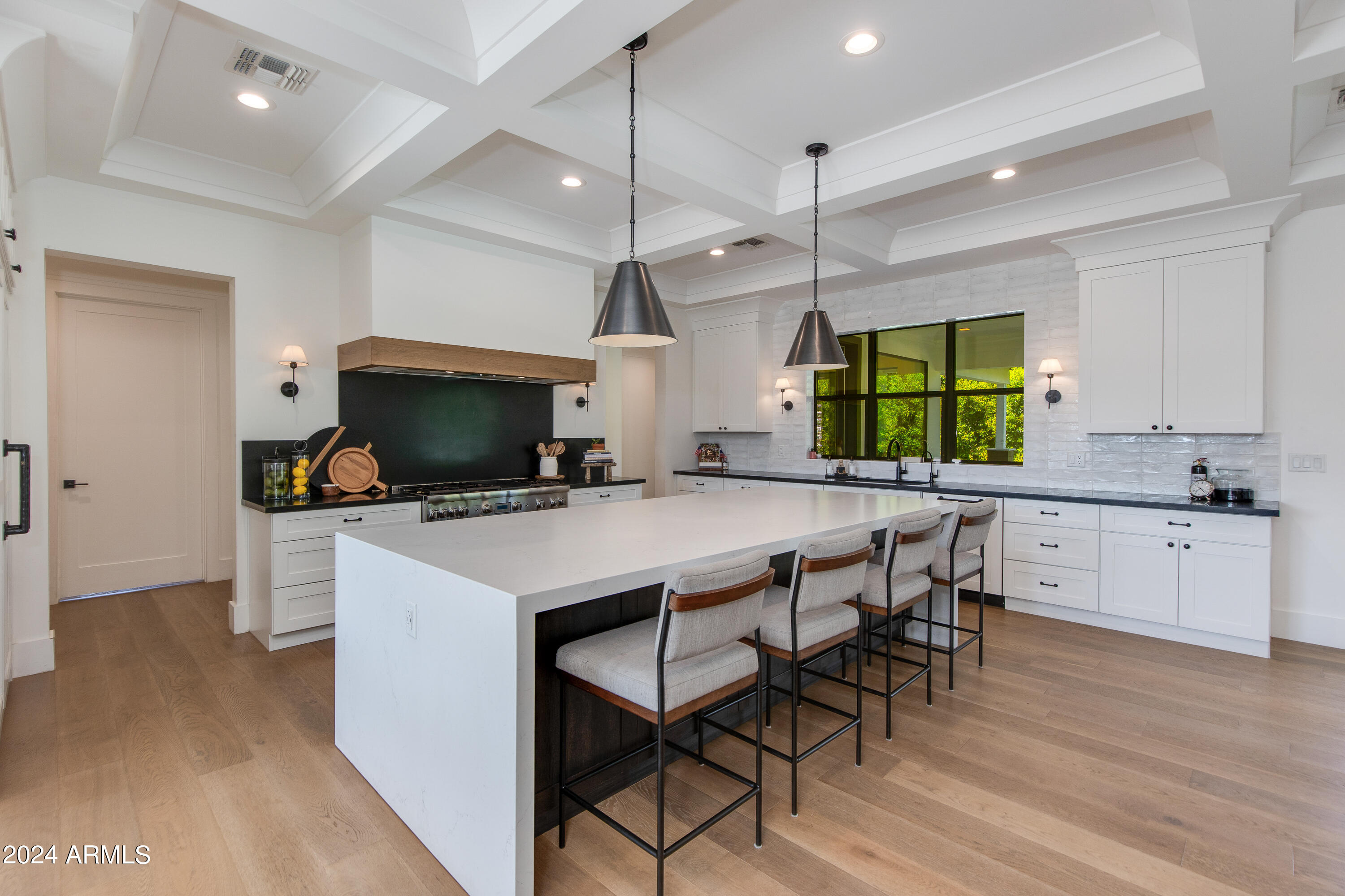 4548 E Calle Ventura