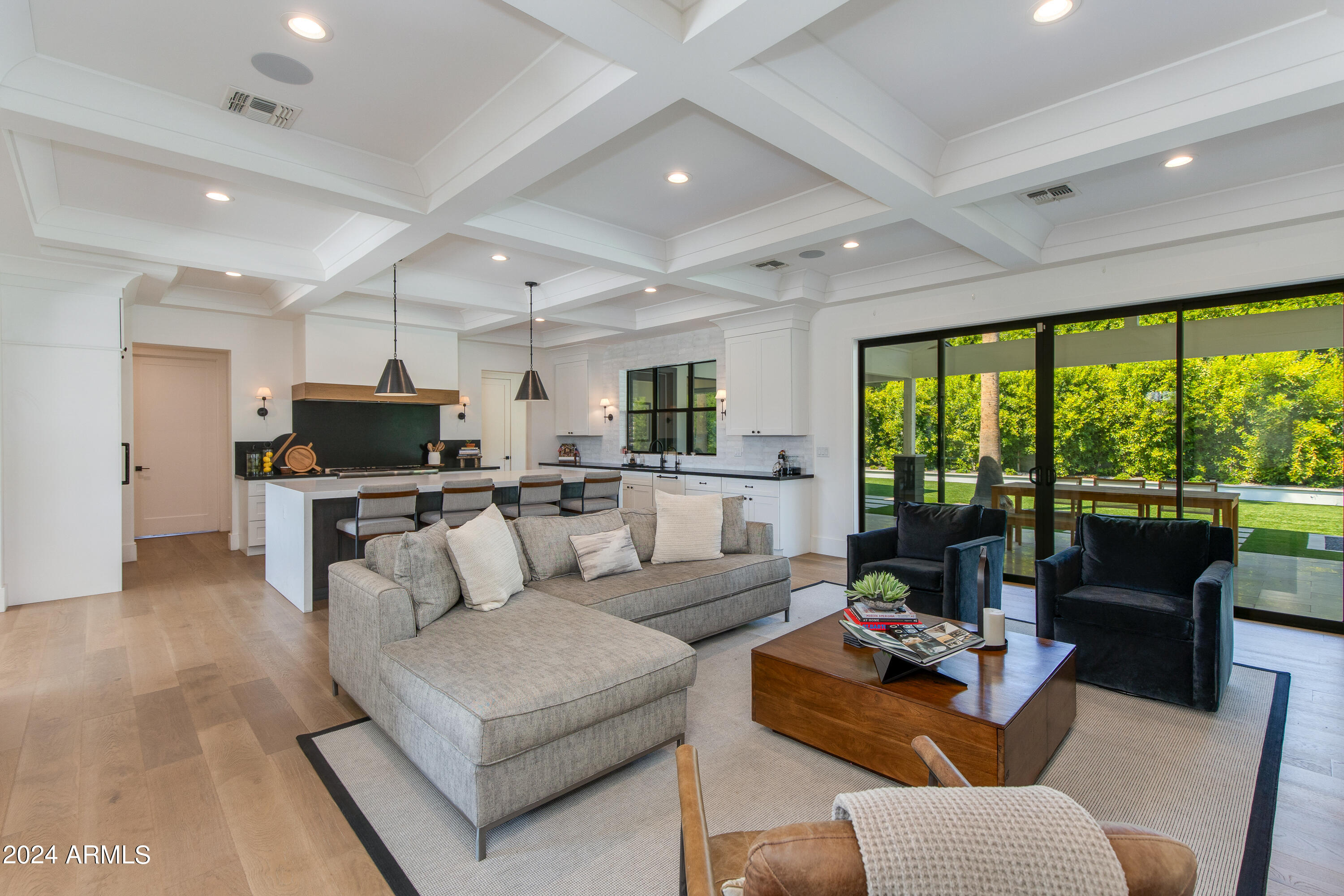 4548 E Calle Ventura