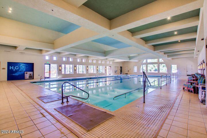 5277 N TONOPAH Drive