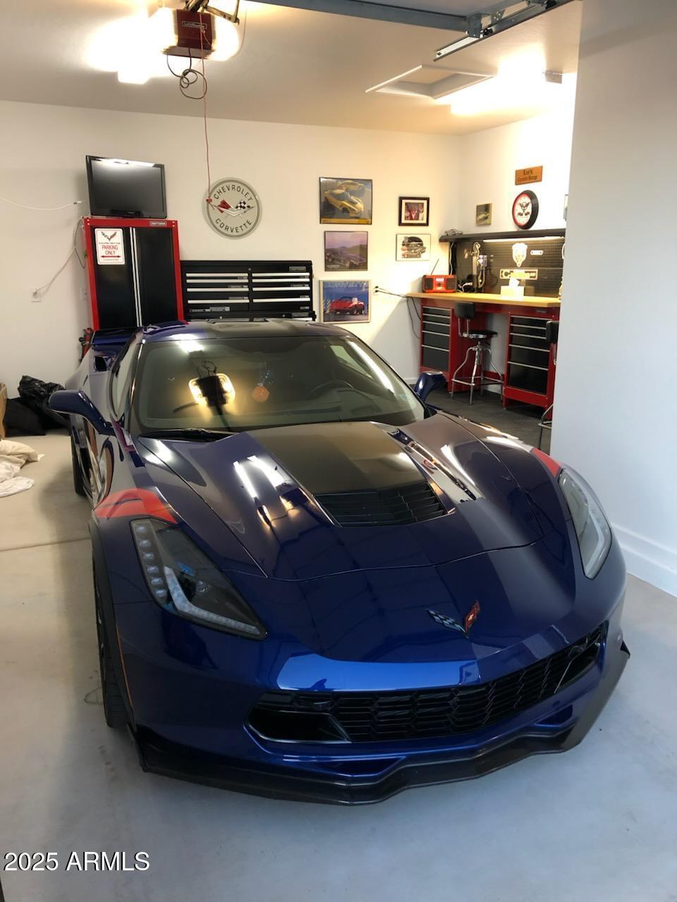 5277 N TONOPAH Drive