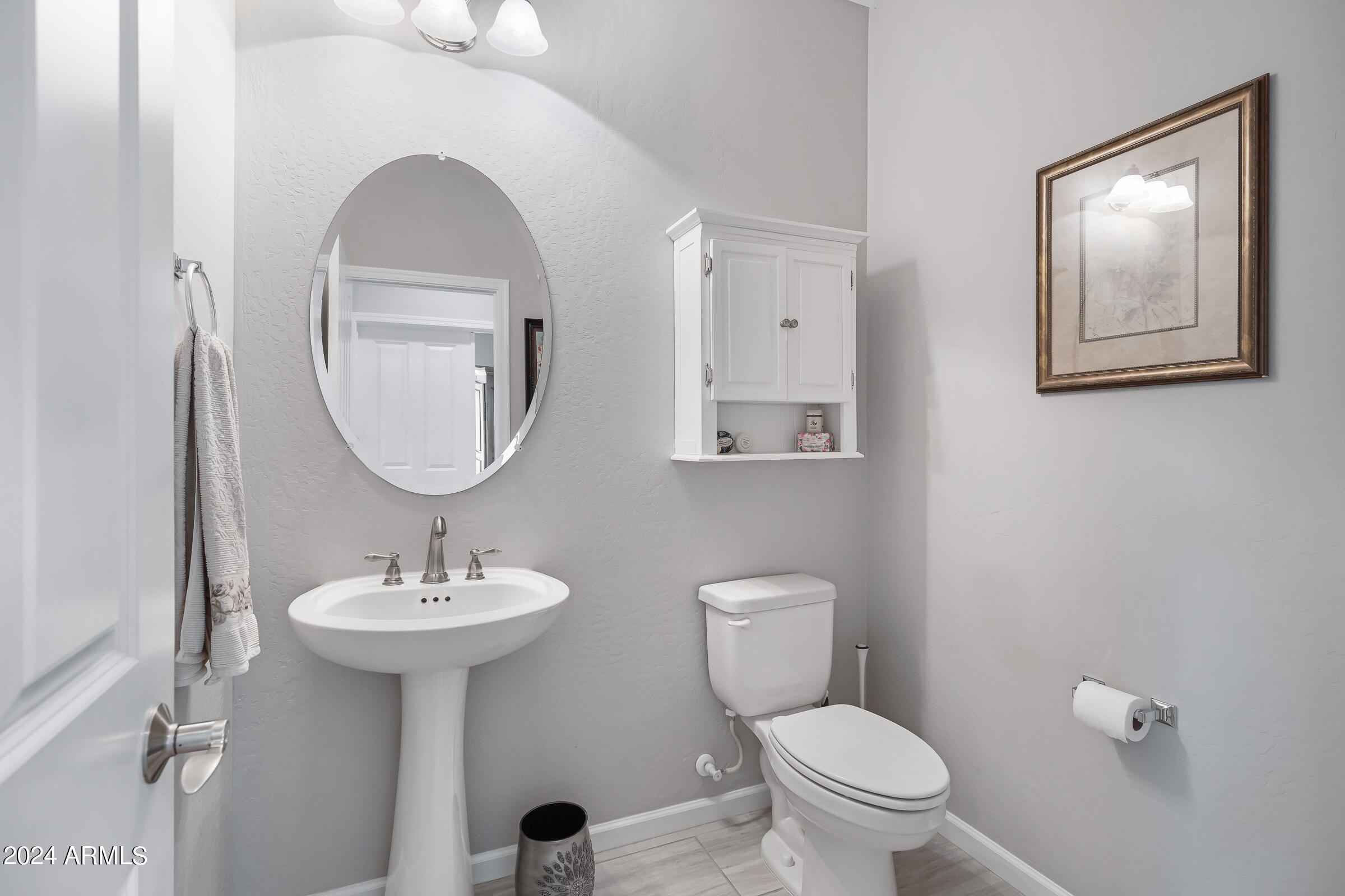 5277 N TONOPAH Drive